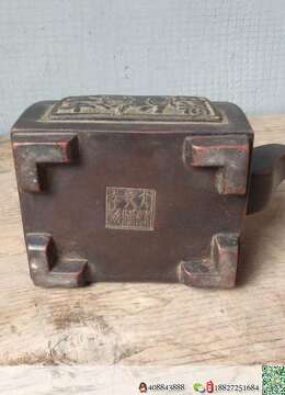 金牛送福铜提梁紫砂壶一把，全品无磕碰，可用可藏。